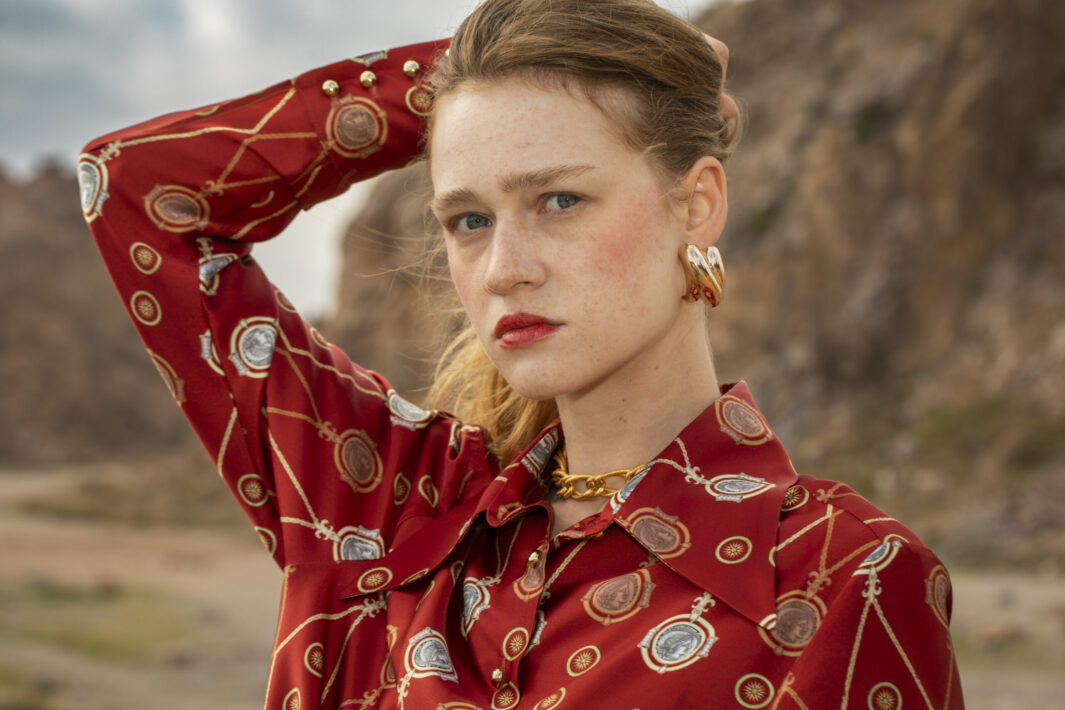 The Vergina Sun Earpieces